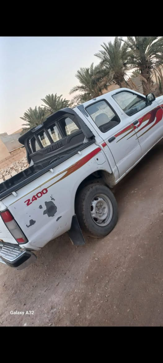 سلام عليكم بيكم نيسان موديل 2002 مكينه وكير شرط مابيه اي ضربه ماعده بيه طخه بل جاملغ ماعابره حداديه تخم تاير باتري كله جديد  امداور ثانيوم بسمنه وسعر مناسب الاستفسار اتصل ***********
