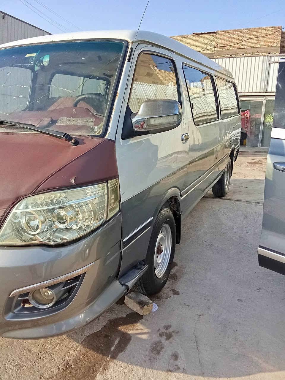 السلام عليكم للبيع فتون موديل2012 تفاصيل السيارة    ***********اتصل على الرقم
