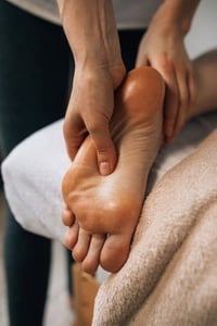 خدمة منزلية • معالج رياضي • تدليك كامل الجسم