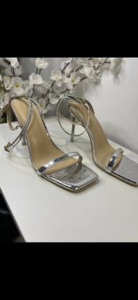 مقاس ٣٦ • ملابس