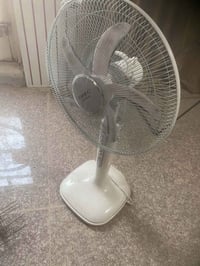 مروحة • مروحة شحن • مروحة كهرباء • مروحة منزلية • مروحة جديدة • مروحة ...