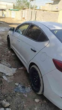 النترا 18 بسمي السياره نص فول السعر 116وبيها مجال ماشيه 100 السياره خي...