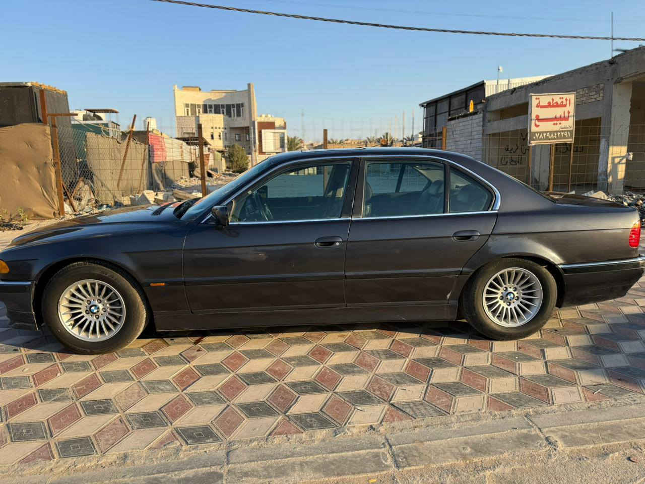 735 خفاش
محرك 44
سيارة جاهزة مكينة كير شرط الفحص 
صبغ عام جمالية 
تبريد شغال 
مكان ذي قار 
السعر 70
باقي التفاصيل 
رقم راعيها واتساب مفتوح ***********
