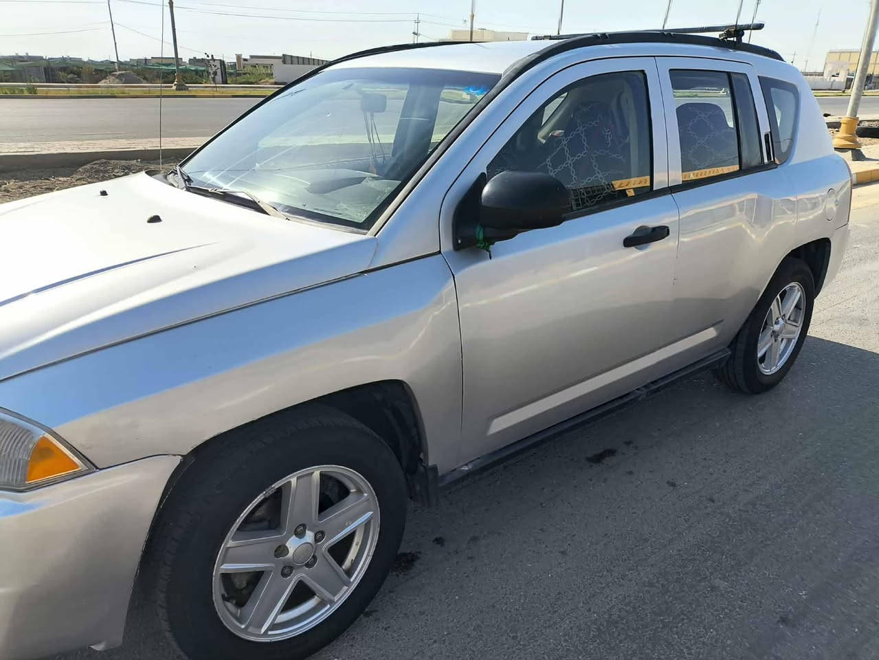 السلام عليكم جيب كومباس 2007
السعر 65وبيها مجال او مراوس  حسب القناعه  او سياره سبعه راكب مكاني واسط قضاء الصويرة ***********
