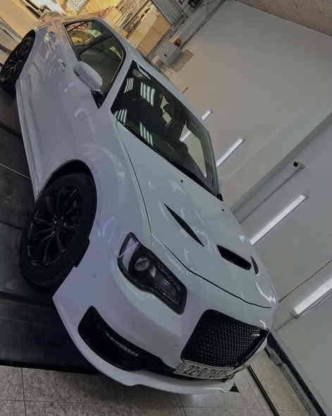 اوباما موديل 2021 
رقم اربيل باسم شركه سنويه لل 27 
مكينه 5.7 ماشيه 43 الف 
فول 1/1. بانوراما رادار امامي 
كشنات تبريد تدفئه لايت عدسه 
حساسات امامي خلفي. ماسحات اوتو 
دمام خلفي خزن ميموري كشنات ستيرن كهرباء 
وباقي المواصفات المعروفه. 
وارد امريكي ضرر قطعه وحده بنيد محدث 
وبالعراق صار بيها بارد 
مبدل دشبول ودركه جدد سستم ايرباك راجع بلاد
  295$ 
***********
