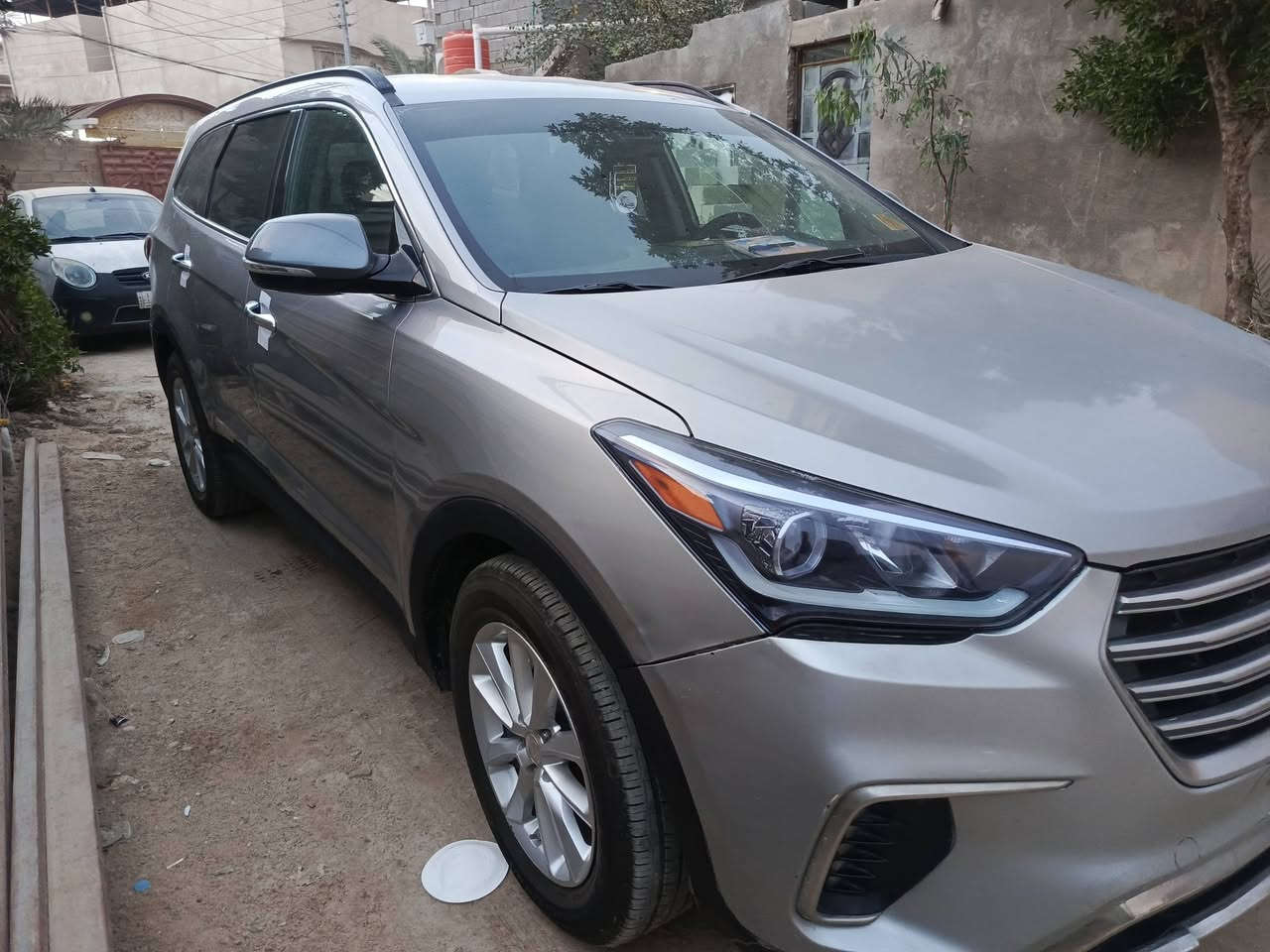 سنتافي كراند 2017 وراد امريكي
- بدون حادث 
- 6 سلندر 
- داخلة للعراق شخوط  ،  جاملغ وبنيد   
- مواصفاتها كللش حلوة :
- مثبت سرعة 
- تدفئة كشنات 
- 3 مودات سياقة 
- تحكم كهربائي بالمقاعد الامامية 
- تبريدها كلش حلو 
- المحرك مكفول 
- 7 راكب 
- حدادية جديدة 
- تايرات جديدة 
- سيارة خير من الله ما تتعب بيها ولا تصرف عليها ونظيفة حيل سياره رقم ذي قار بسم بسم ولد بالبصره مكان سياره بصره ابو الخصيب استفسار *********** سعر 153
