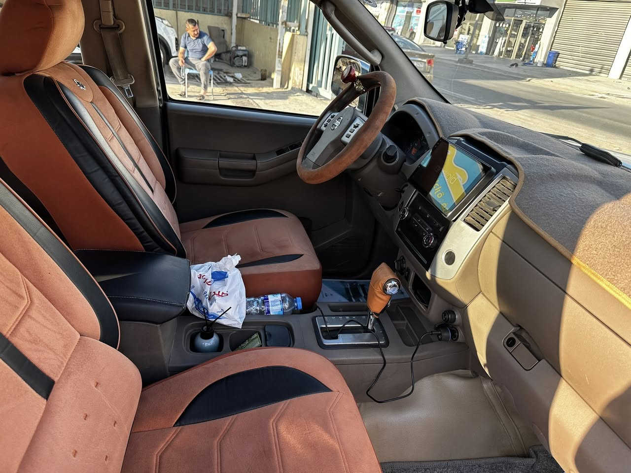 بسم الله
نيسان اكستيرا موديل 2012

ماشيه 140 وقابل للزياده 

رقم دهوك 

خليجي بيهة شبر صبغ بالجاملغ الخلفي وشبر بالجاملغ الامامي 

دفع رباعي ثقيل وخفيف 

كير اوتو 

محرك 4000 

تبريد تدفئه خير من الله جديده 

سياره خير وبركه من الله حلوه ومرتبه 

سعرها 135$ وبيها مجال 

شاشه اندرويد

سياره كلش حلوه وبالعافيه ع الصير من نصيبه غير متواجد ع الفيس رقم موبايل ***********

سنويه باسمي وهزه جديده 

للعلم السياره مشتركه بالاتحاد قابل للتزويد البري
