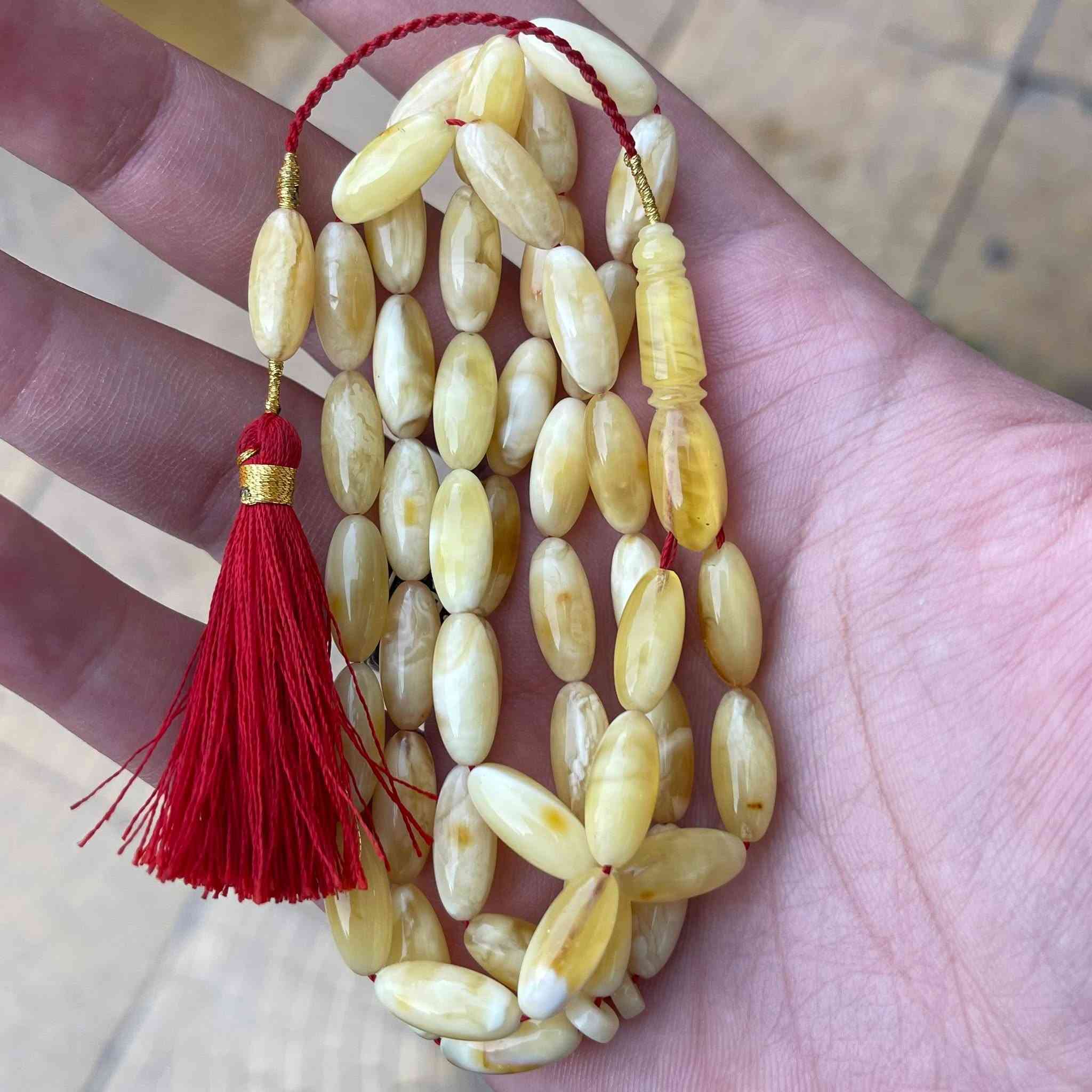 مسباحين كهرب جبس معرق و شجري صنوبري
المسباح الاول : كهرب مدور جبس شجري صاك تربل سوبر شاهد مميز المسباح مفروز فرزة قوية تبارك الله تفاصيله : 

الوزن : ٣٤ غرام
العدد : ٧٥ حبة
القياس : ٩ - ٩،٣ ملم

المسباح الثاني : كهرب صنوبري جبس بعسل شجري بلكامل سوبر بادي يغلف شاهد ستندر مشخط مميز تفاصيل المسباح :

الوزن : ٢٣ غرام
العدد : ٤٧ + ١ حبة
القياس : ١٥،٥ / ٧ ملم 

ضمان مدى الحياة على المسابيح كهرب حر طبيعي غير معالج نهائياً 

للاستفسار التواصل خاص 
يوجد خدمة توصيل لجميع محافظات العراق


**إذا كنت صاحب هذا الإعلان وتريد حذفه لأي سبب، رجاءا أرسل رسالة إلى الدعم الفني**
