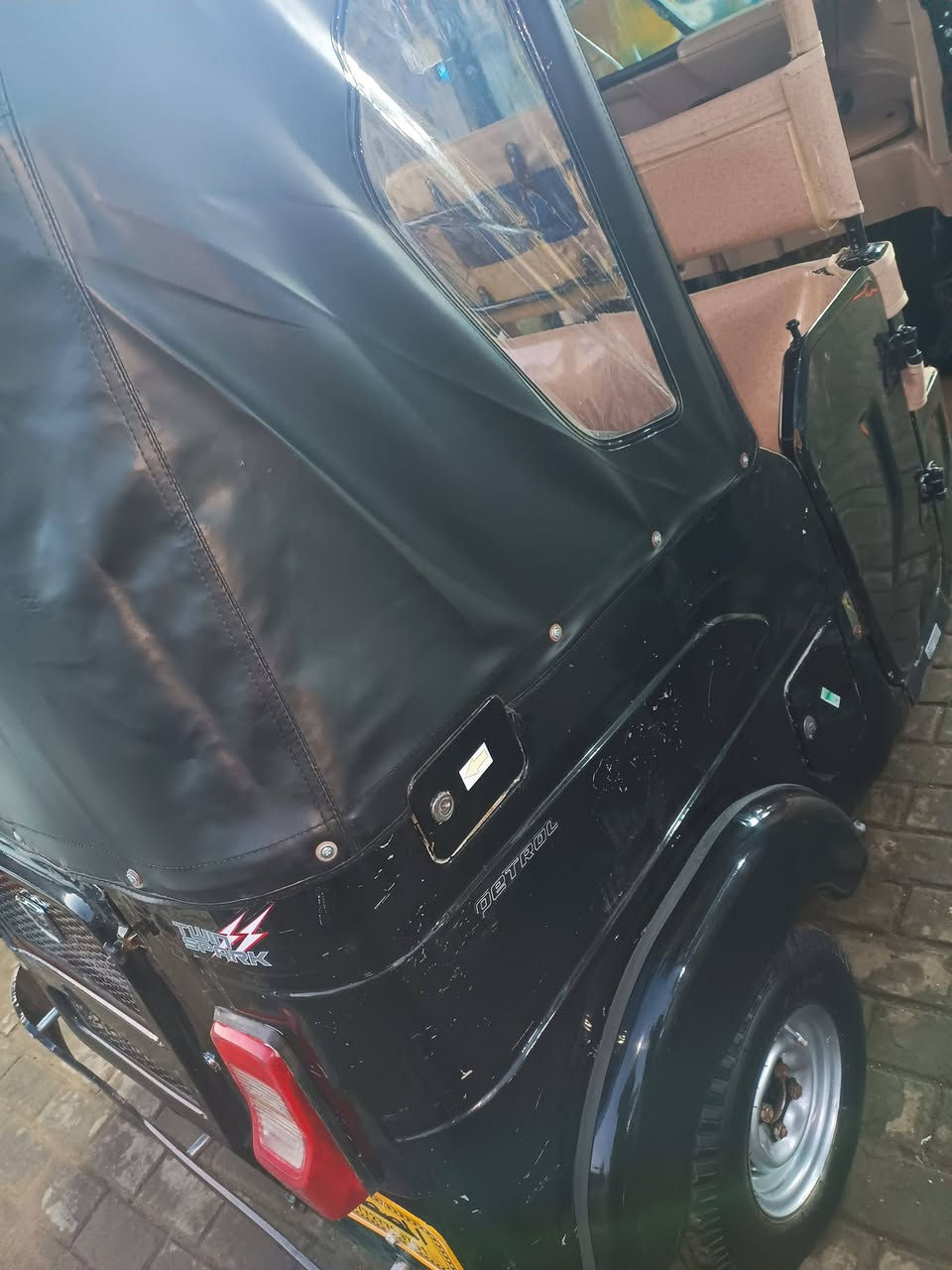 السلام عليكم تك تك موديل 22 رقم وسنويه بغداد
تخم تاير جديد دوشمه جديده كوستر  سفريات كوستر
بغداد دوره سعر 8و200 مجال قليل ***********
