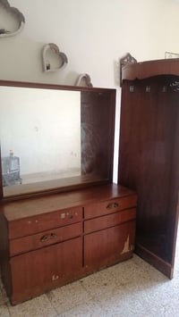 ثنتين • غرفه اخشاب • ميز تواليت