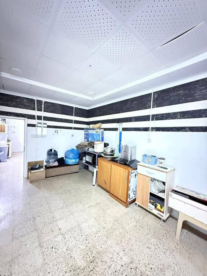 #دار#للبيع  🏠#المساحة :- 300م -رقم بلدية 
#الموقع :- كركوك _قادسية قرب نادي سولاف 
#بناء نظيف 
#موقع مميز جدا
#تفاصيل دار
 غرفة نوم عدد 2- استقبال - هول- مطبخ بارد- مطبخ حار  صحيات
- كراج سيارة 
--------------
#للأستفسار الأتصال على الارقام التالية
 📞 ***********
 📞 ***********
أو مراسلتنا عبر { فايبر ــــ وتساب
أو مراجعة #مكتب عقارات اسيا
{  #نتشرف #بزيارتكم }
