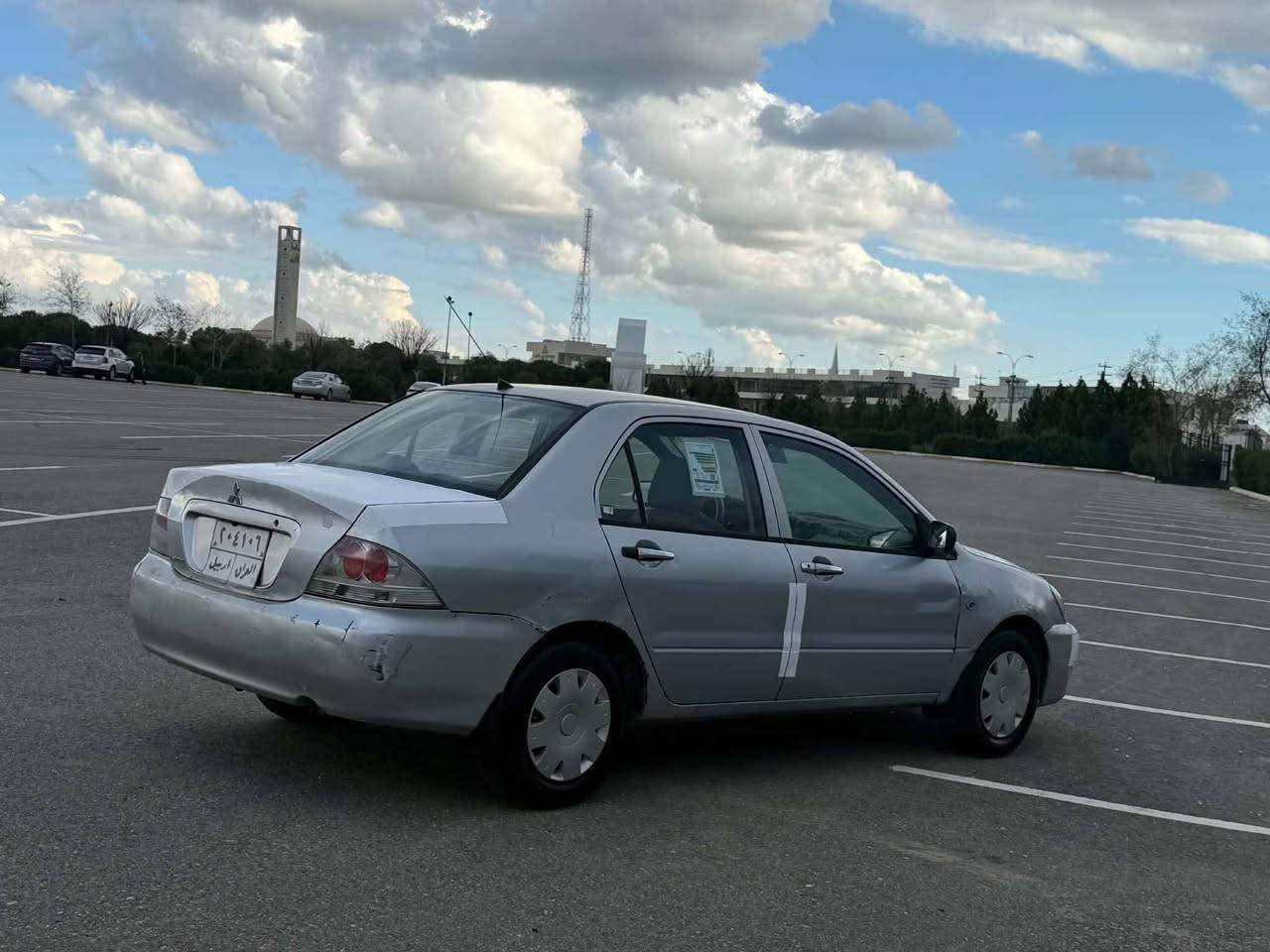 لانسةر2009مةكينةگةورة 4بارجةي هةية بي ژؤري گيرو مةكينةو تةبريت بةشةرت 800هةزار خةرامةي لةسةرة سةنةوي نوية شوين هةولير سحري 70مةجاليكي كةم *********** أربيل, العراق
