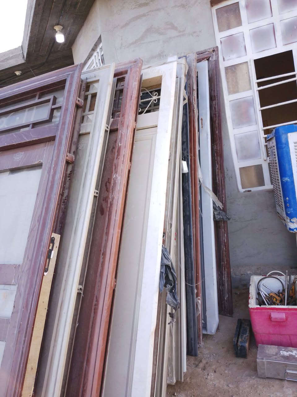 ابواب قاصه تركي جديد مامستخدم للبيع ***********
