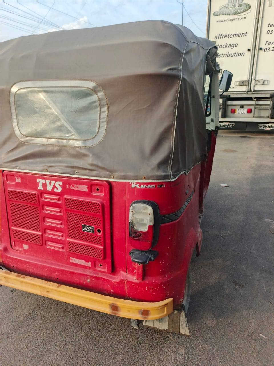 سلام عليكم تكتك تي في اس موديل 18اوراق كامله مكان بغداد مدينة الصدر السعر 2250/بيهه مجال بصيط ***********
