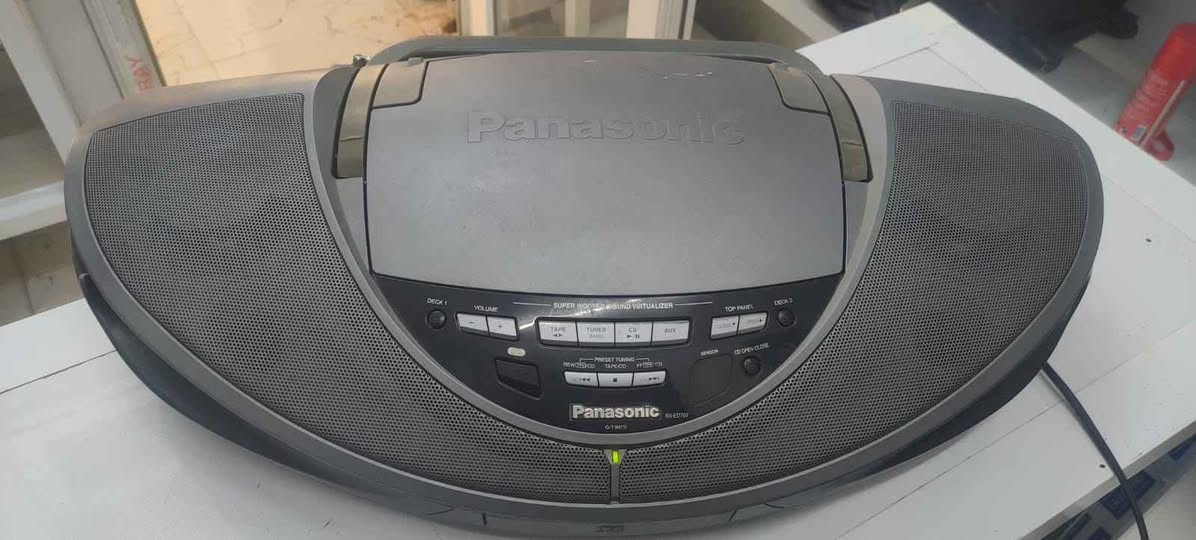🎵 ماركة Panasonic الأصلية
🎵 صوت قوي ونقي مع Super Woofer
🎵 CD شغال 100٪
🎵 راديو شغال
🎵 كاسيت مزدوج
🎵 باب علوي يفتح إلكتروني
🎵 يعمل مباشرة على كهرباء 220V
🎵 نظيف جداً بدون خدوش
الجهاز جاهز للتجربة أمامك ✔
💰 السعر المطلوب: 75000 الف دينار
(السعر مناسب جداً مقابل الحالة – للجادين فقط) يتوفر توصيل
للإستفسار المراسلة على الخاص او الاتصال على الرقم 
***********
يتوفر واتس اب كركوك, العراق
