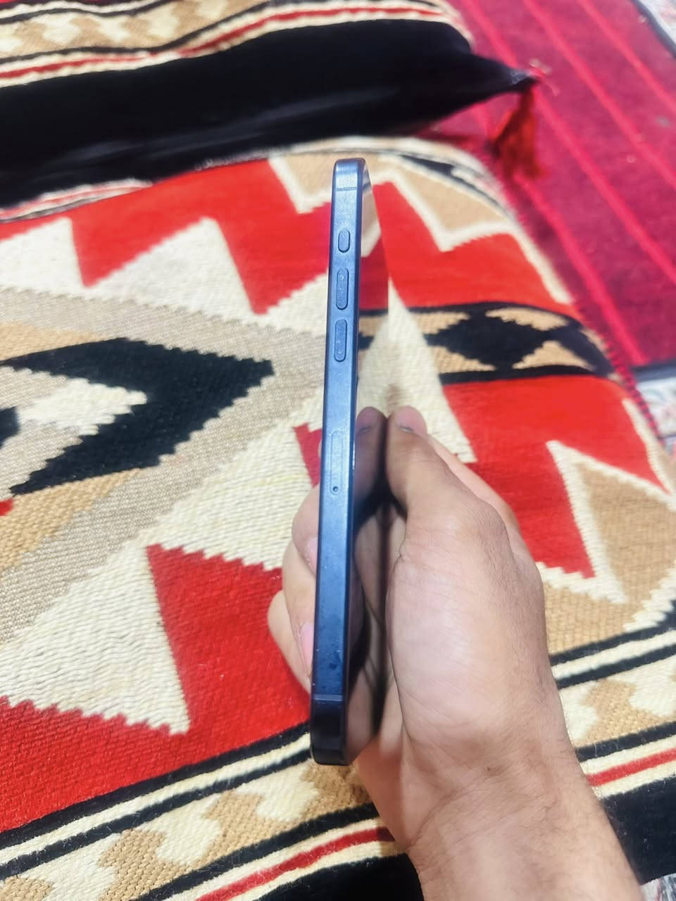 السلام عليكم إيفون 15برو ماكس شرق اوسط البطاريه 94 بلاديه ما فتوح ملحقاته كارترن وشاحنه ضهره مكسور  السعر مليون وبيه مجال البصره


**إذا كنت صاحب هذا الإعلان وتريد حذفه لأي سبب، رجاءا أرسل رسالة إلى الدعم الفني**
