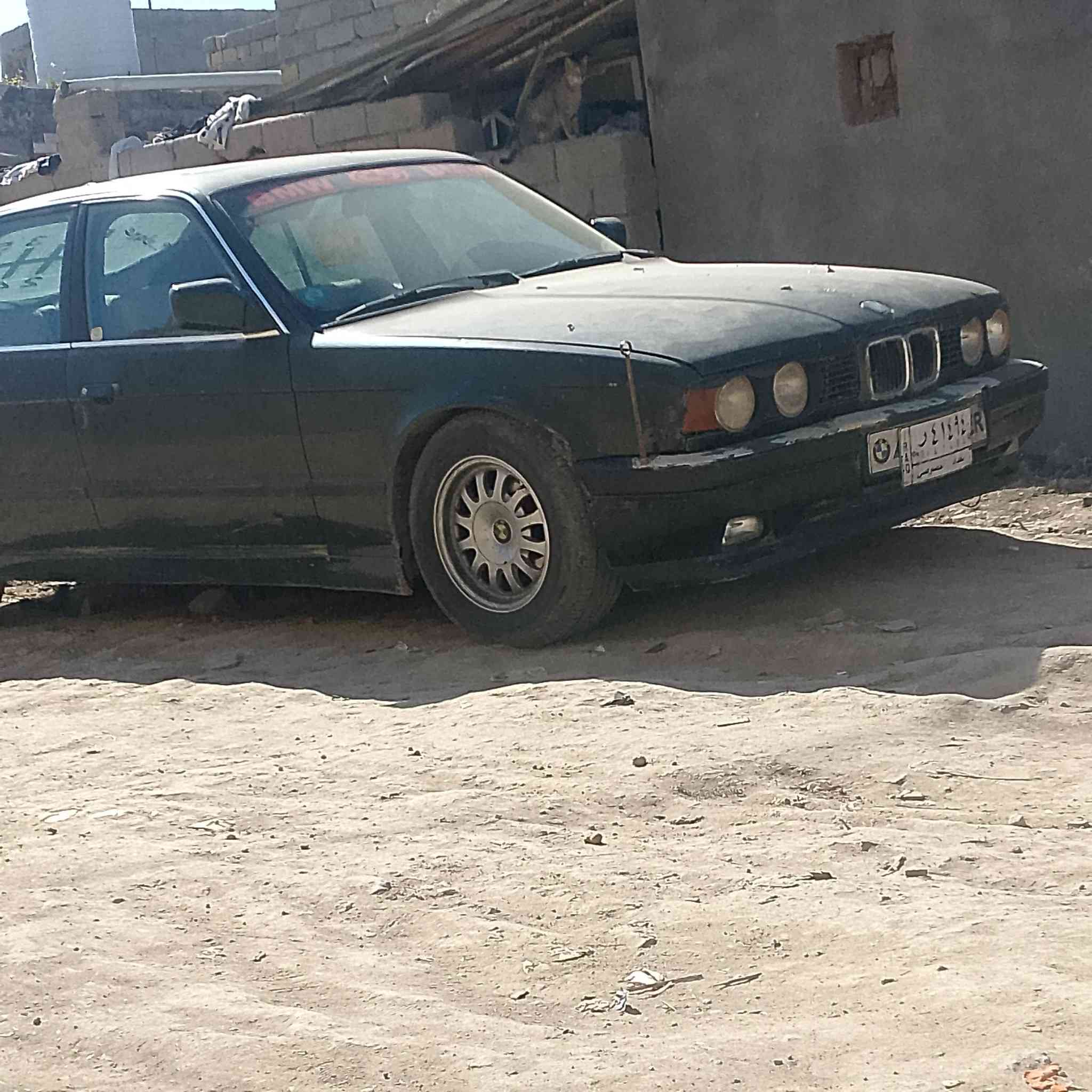 السلام عليكم بيأم للبيع 525 السعر 40قفل مكينه السيارة محوره vvt محركها جديد ولكيرجديد  ***********
