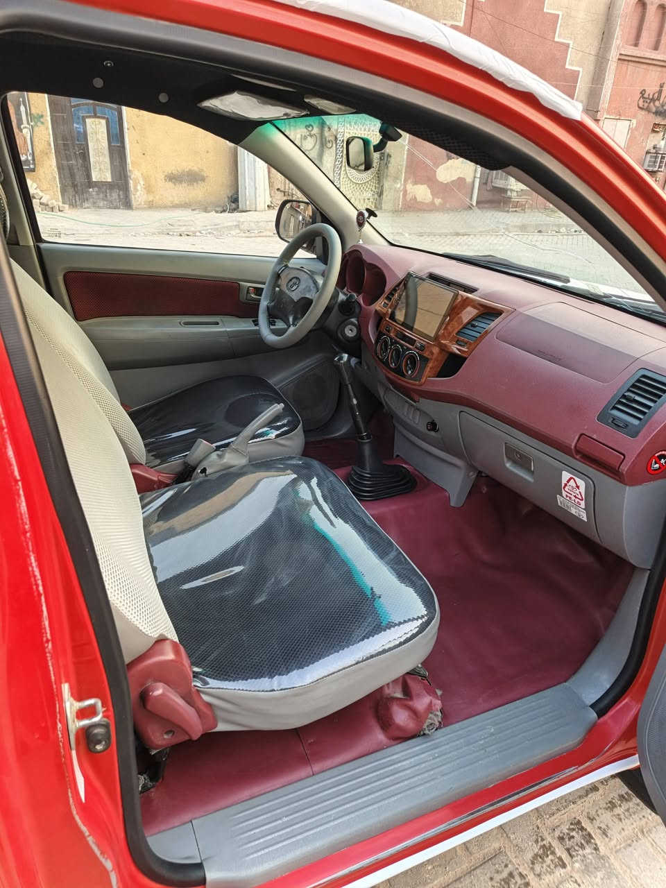 سلام عليكم بيكم 2011 كير مكينه خير من الله تخم تاير ياباني صدر جديد  السياره ما بيهه نقص  انتصال ***********
