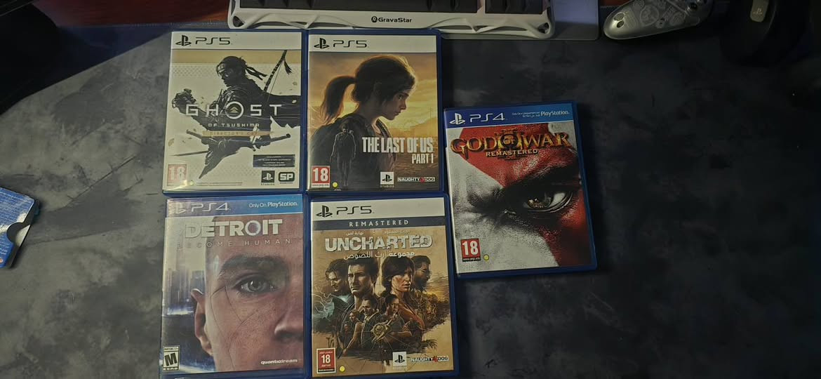 سلام عليكم ps5 سلم 1TB للبيع  جهاز كامل ملحقاته + يجي دبل جويستك + الجويستك بيهم كيوره TMR او مغناطيسي  اللي مايسوي درفت ب الكير + كفرات للps5 نسخة ل 30 عام + موجوده الكفرات البيضه الاصليه + ويا 5 اقراص  عنوانين معروفه بعالم الالعاب + ستاند تبريد للجهاز 

جهاز جديد قبل كم شهر اخذته وقليل استعملته.  سعر 950 وبي مجال 
***********
متواجد واتساب فقط او اتصال ومكاني بغداد ولا يوجد توصيل
