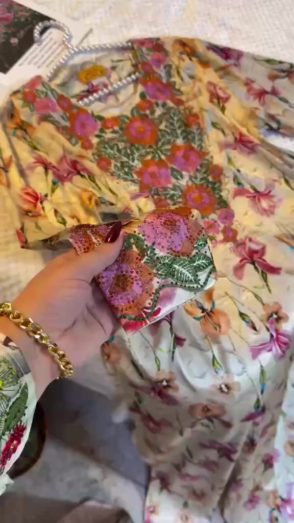 #مخور #ستن #حرير #اصلي #كلوش #موديل 🇶🇦#قطري 
 القياسات  l XL  XXL  XXXL 
البيع بالجملة فقط 
اقل طلب من الموديل درزن  
سعر الدرزن 195 الف 
يوجد توصيل الى جميع محافظات العراق 🚚
https://t.me/hhoorr123400


**إذا كنت صاحب هذا الإعلان وتريد حذفه لأي سبب، رجاءا أرسل رسالة إلى الدعم الفني**