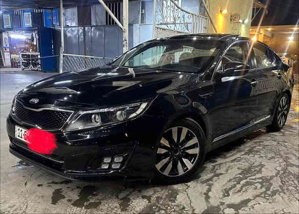 كيا اوبتما موديل ٢٠١٤ خليجي محرك ٢٤٠٠  دوش بيها قطعتين صبغ السياره جاهزة والسونر مرفق بالصور السعر ١١٨ مكان السياره بغداد حي الجامعه للاستفسار *********** بغداد
