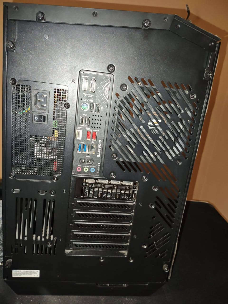 السلام عليكم تجميعة حلو وادائها كلش عالي 

المعالج: رايزن 77800x3D
ماذر بورد : كيكا بايت B580
كارت شاشه : rtx5060 8g
رام: 16 كيكا رام 
بور سبلاي :750w 
مبرد مائي 
اس اس دي m.2 تيرا 

العنوان : بغداد 

السعر مليونين و 300 الف 
وبيها مجال 

للتواصل :
***********
بي واتس واتصال
