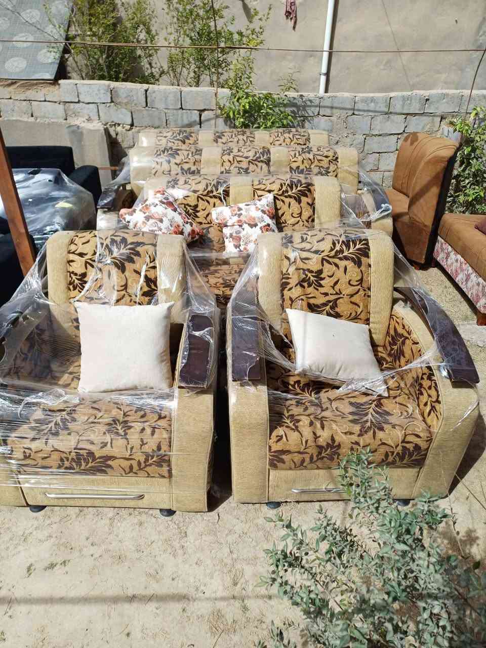 وصول حاويه جديده تخم وديوان طبلات ميز طعام العنوان بابل البكرلي خط النفط ***********
