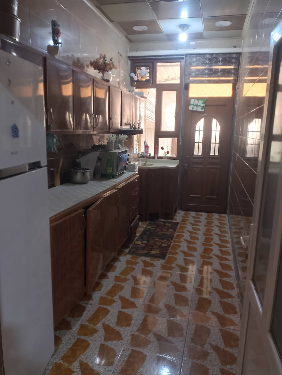 بيت بانميل بداية منطقه قريب من شارع العسكري ثالث بيت مساحه 126فول سيراميك سقف ثانوي و pvc قاطين 
سعر 48لاستفسار اكثر *********** مكان خانقين
