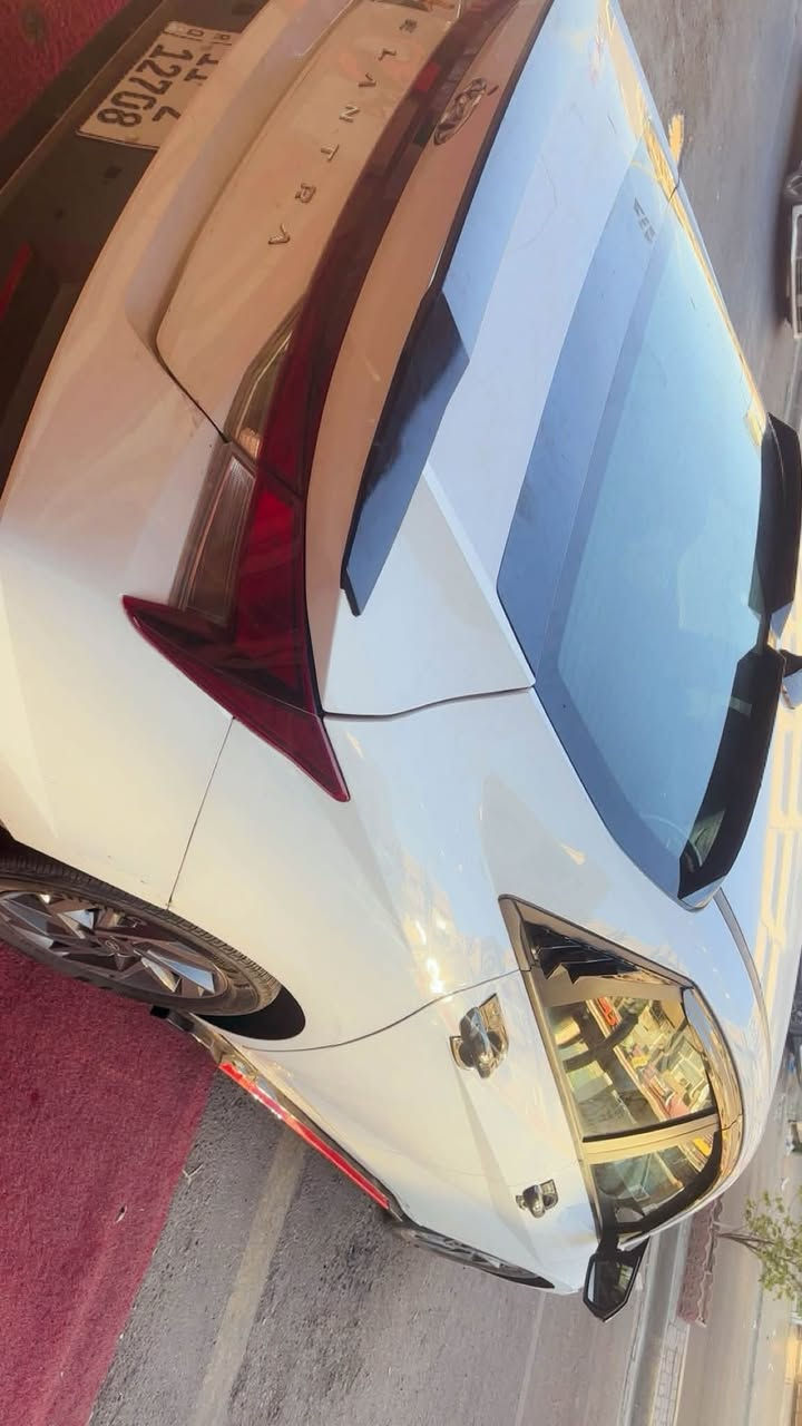 🚗✨ Hyundai Elantra 2024 — شبه جديدة | Mile25فقط
للبيع النترا 2024 وارد بحالة فوق الممتازة، استخدام شخصي 
---

🛠️ تفاصيل الحالة

حادث  موضّح بالصور

بدون ايرباكً👽

بارد خفيف جداً بالبُنيد فقط

الهيكل والمحركات وضع 👌 ممتاز

---

⭐ المواصفات 🪬

بصمة تشغيل وتشغيل ذكي

دشبول دجتل شاشة كاملة

حساسات أمامية/خلفية

رادار

دخول ذكي

كير ومحرك بحالة وكالة

داخلية نظيفة بدون أي ملاحظات

---

📍 موقع السيارة

بغداد – الأعظمية / الصليخ 600

---

📞 للتواصل والاستفسار

📱 ***********

---

💰 السعر157ورقة وبيها مجال قليل
