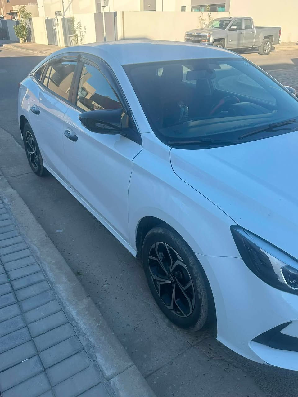 السلام عليكم 
Mg gt 2022
ماشيه 83 الف 
سياره نضيفه ونصبتها حلوه كير مكينه تخبل تدفئه تبريد السياره كلش نضيفه
 بصمه 
حساس 
اشاير بالمري 
السياره جاهزه من كل شي السياره بيها فقط بارد بالصندوق وشويه بالجاملغ وبيها شخط ممبين عايفه السياره هاي صورها كدامكم سعرها راح يكون 110وبيها مجال ما اقطع سعر بالتلفون تعال وشوف السياره وبيك خير وتدلل


**إذا كنت صاحب هذا الإعلان وتريد حذفه لأي سبب، رجاءا أرسل رسالة إلى الدعم الفني**