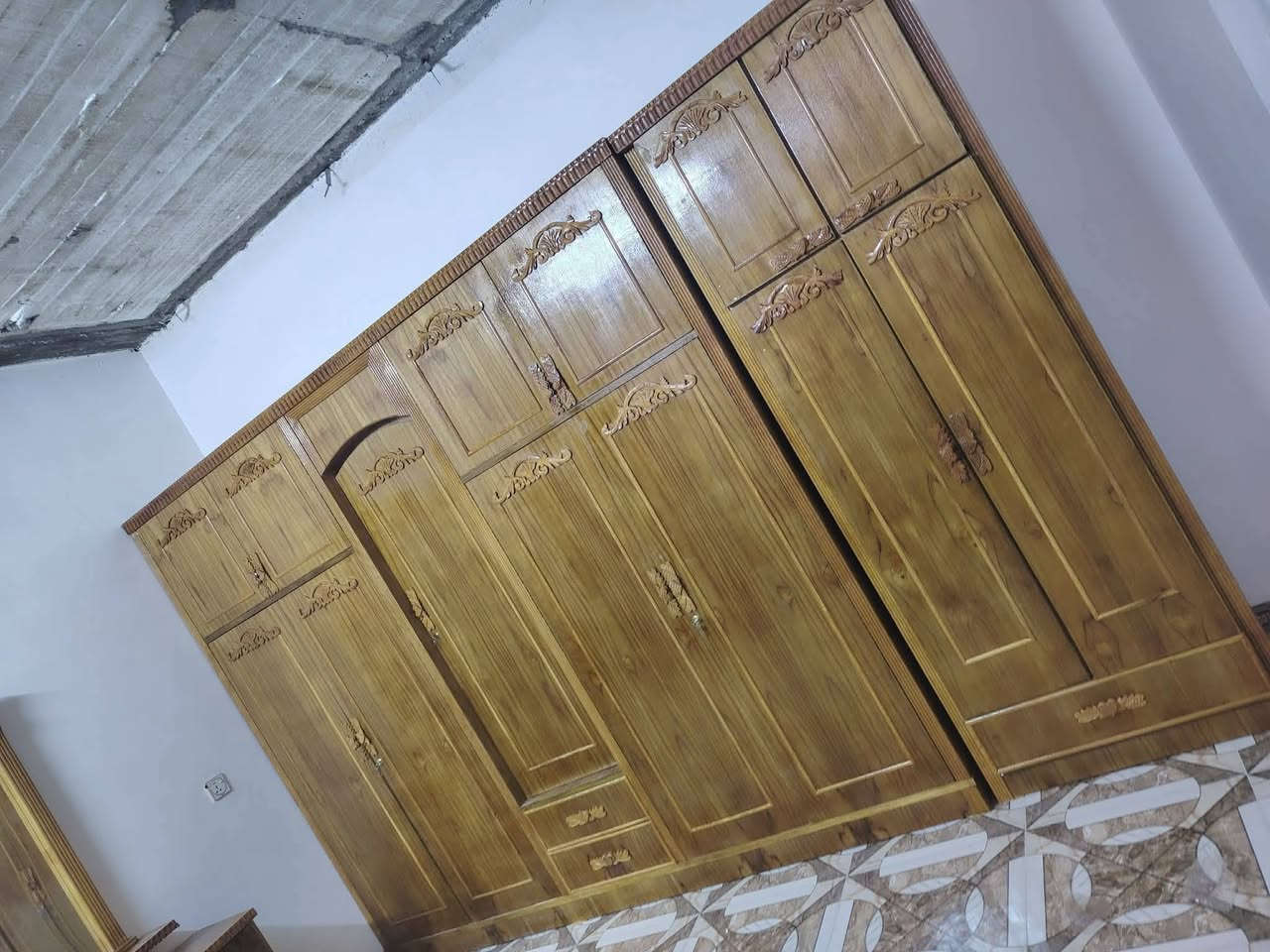 غرفه. خشب صاج
#السعرمليون فقط 
العنوان الموصل الايمن للاستفسار تفضل خاص


**إذا كنت صاحب هذا الإعلان وتريد حذفه لأي سبب، رجاءا أرسل رسالة إلى الدعم الفني**