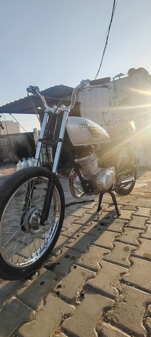 تايكر ٢٠٢٢ للبيع شاصي رفيع سعر ٣٥٠ وبي مجال ***********
