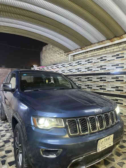 جيب 2020لمتدد فول مواصفات  حادث جاملغ او بنيد او صار بيها حزام جمالية او اثر شخوط بصيطة 
1 فتحة سقف
2 صندوق كهرباء
3 لايت زنون 
4 تشغيل عن بعد 
5 رادار خلفي 
6 رادار جانبي(نقط عمياء)
7 كشنات تدفئة 
8 كشنات كهرباء 
9 كشنات خزن ميموري 
10 تبريد ثلج ❄️ 
سيارة خير من الله او بلعافية على الياهذها 
السعر 175 اوبيها مجال***********
