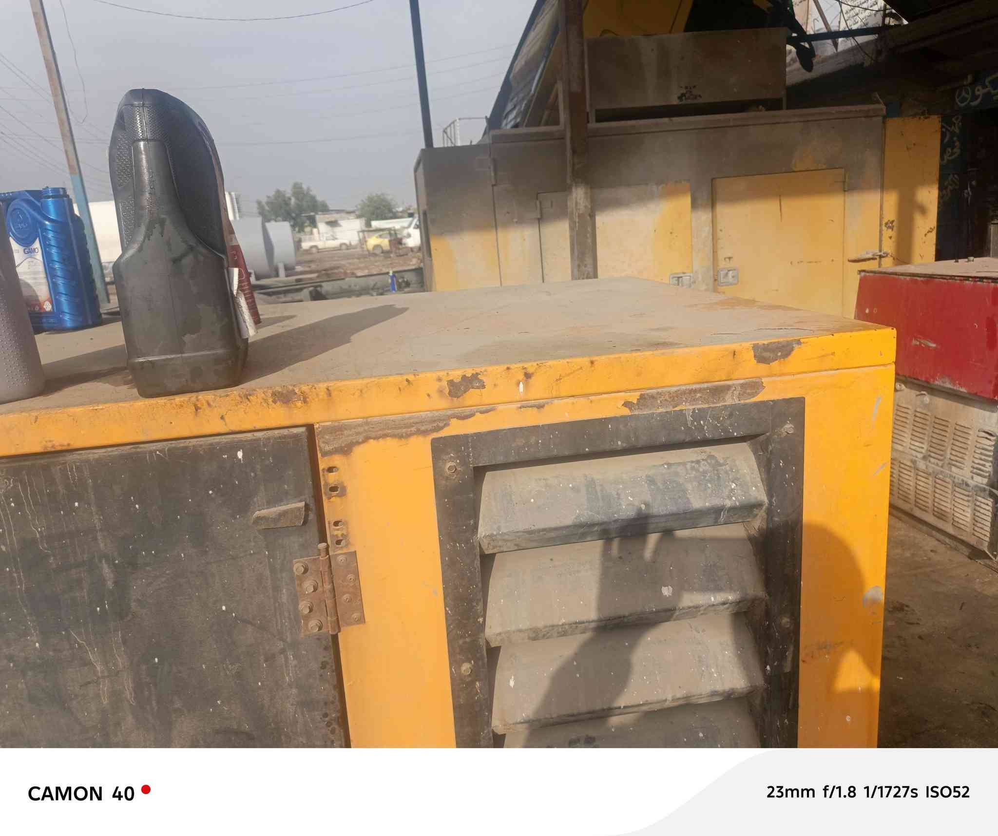 كاتم فارغ للبيع مال 50 او 65 حسنين السعر ثلاث اوراق للاستفسار اكثر***********
