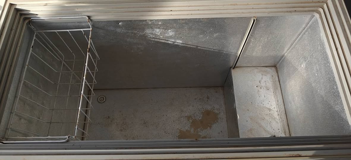 يا الله يارزاق السلام عليكم للبيع مجمده دنكا حجم جبير تبريد ثلج شرط التجميد سعره 150 الف وبيه مجال للطيبين مكاني سايدين انصار قدس ( ***********)
