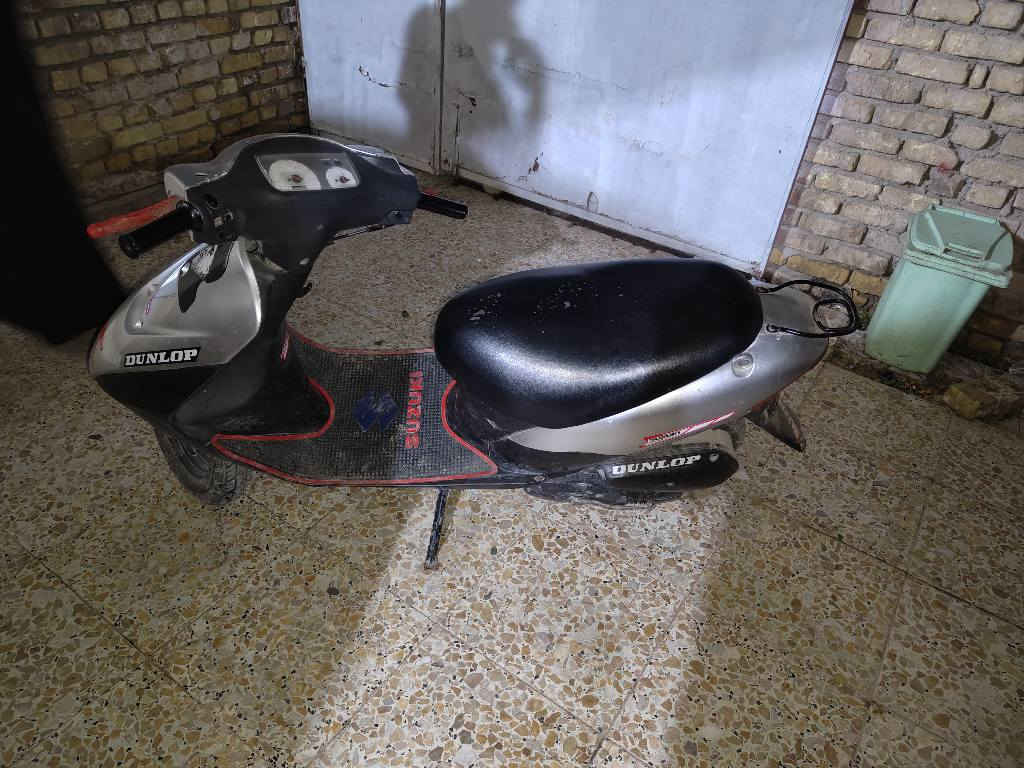 دراجة للبيع سازوكي شغالة مكينة ما مفتوحة للتواصل خاص او الاتصال على الرقم ***********
