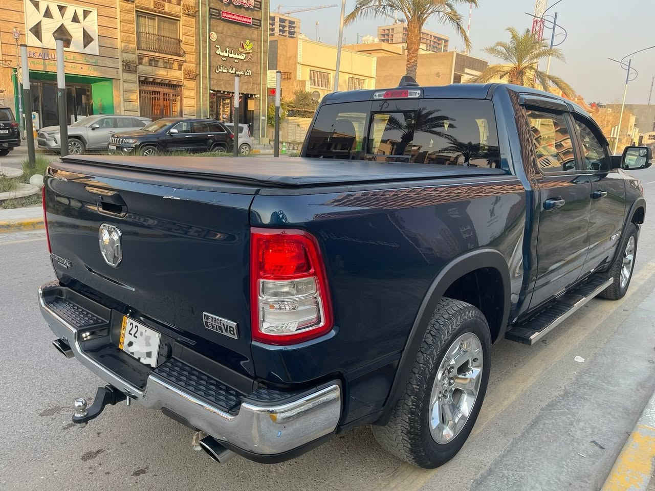 رام بك هورن  موديل 2022
ماشيه 42 الف ميل
اللون نيلي  
صبغ قطعتين (  باب خلفي وجاملغ امامي ) 
وتبديل قطعتين نفس اللون ووياها مرفق السونار
تو ويل باب طويل بدي قصير المرغوب ويل 20 
قبغ بدي جلد 
مرفعه ٢ أنج من الامام  
رقم اربيل بشرط التحويل 
كير ومحرك بشرط 
محرك 8 سلندر 5700 
بدون أيرباك  
تبريد قطعتين  
موقعها بغداد / اليرموك 
السياره نظيفه وميحتاجلها صرف ابد ع ايدي مستوردها 
رقم الهاتف:  ***********
