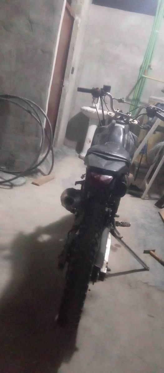 سلام عليكم ابيع دراجه قفاز ماكينه 250ccعنوان كربلاء مقدس للاستفسار خابر على رقم هاي ***********
