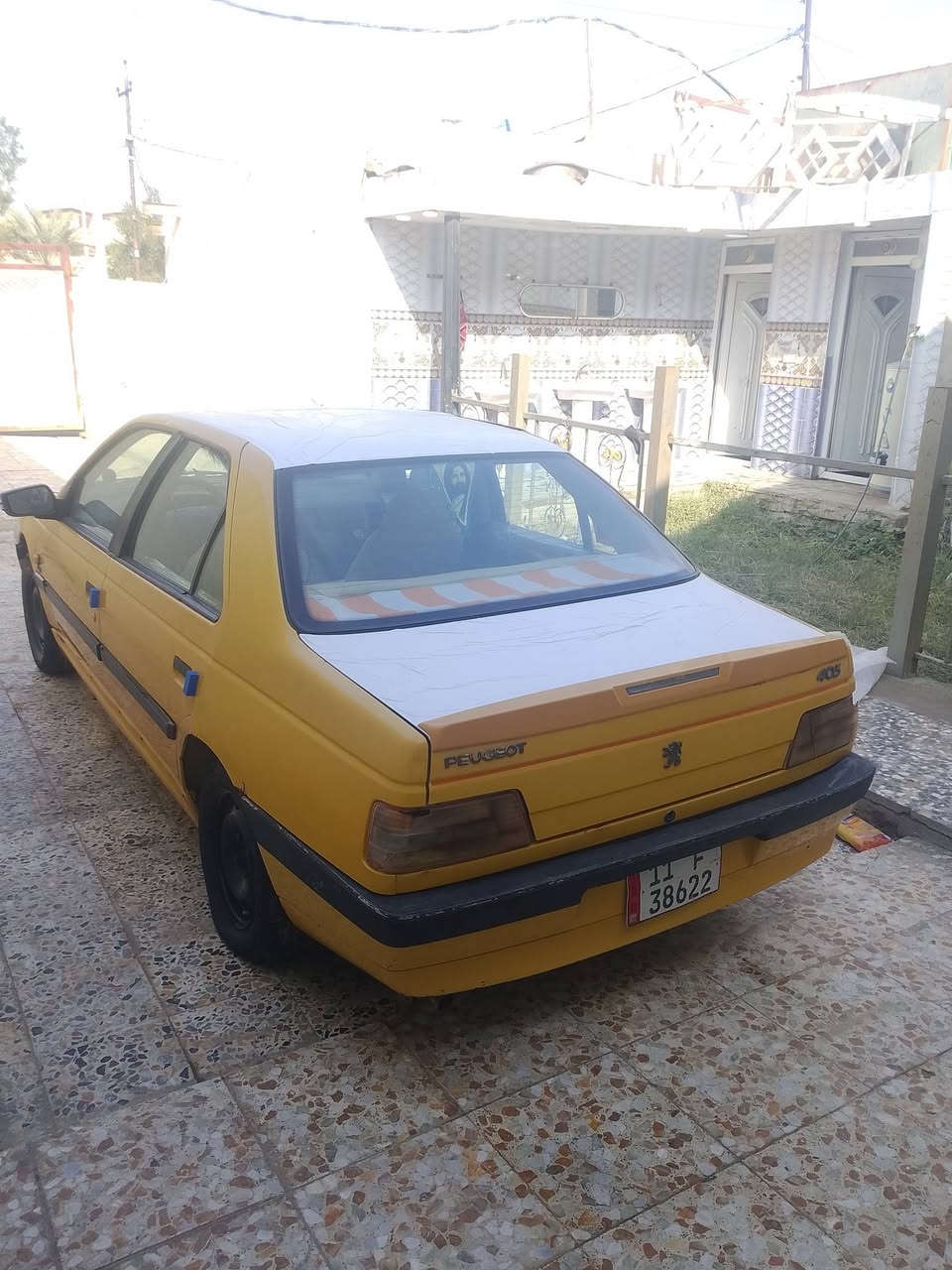 بيجو لميس 2015 رقم بغداد انكليزي مصفره هيئة وغرامات ب٣٦ مكانها بغداد 
***********
