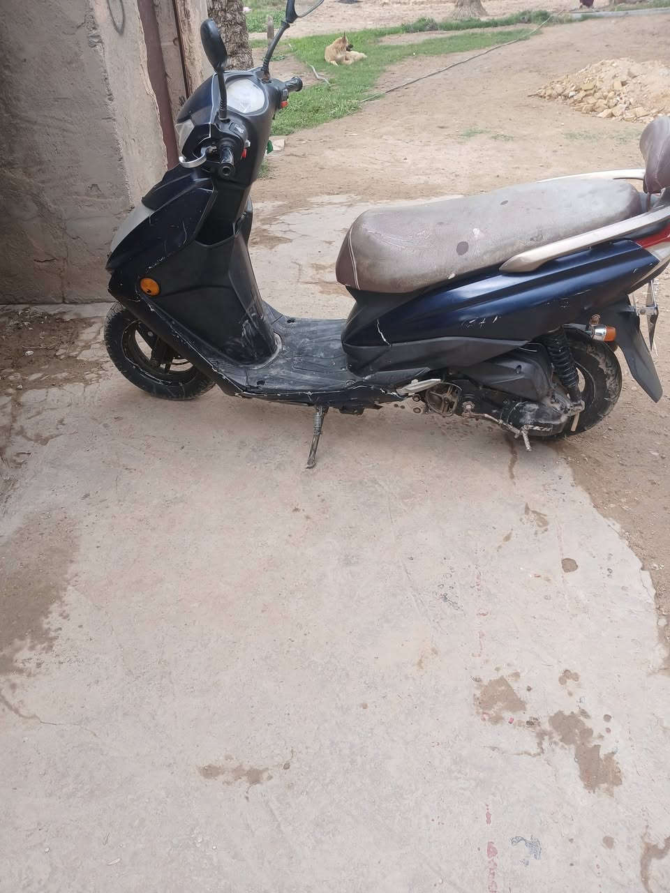 السلام علیکم دراجه للبيع المكان الحله السعر خاص رقم الهاتف ***********
