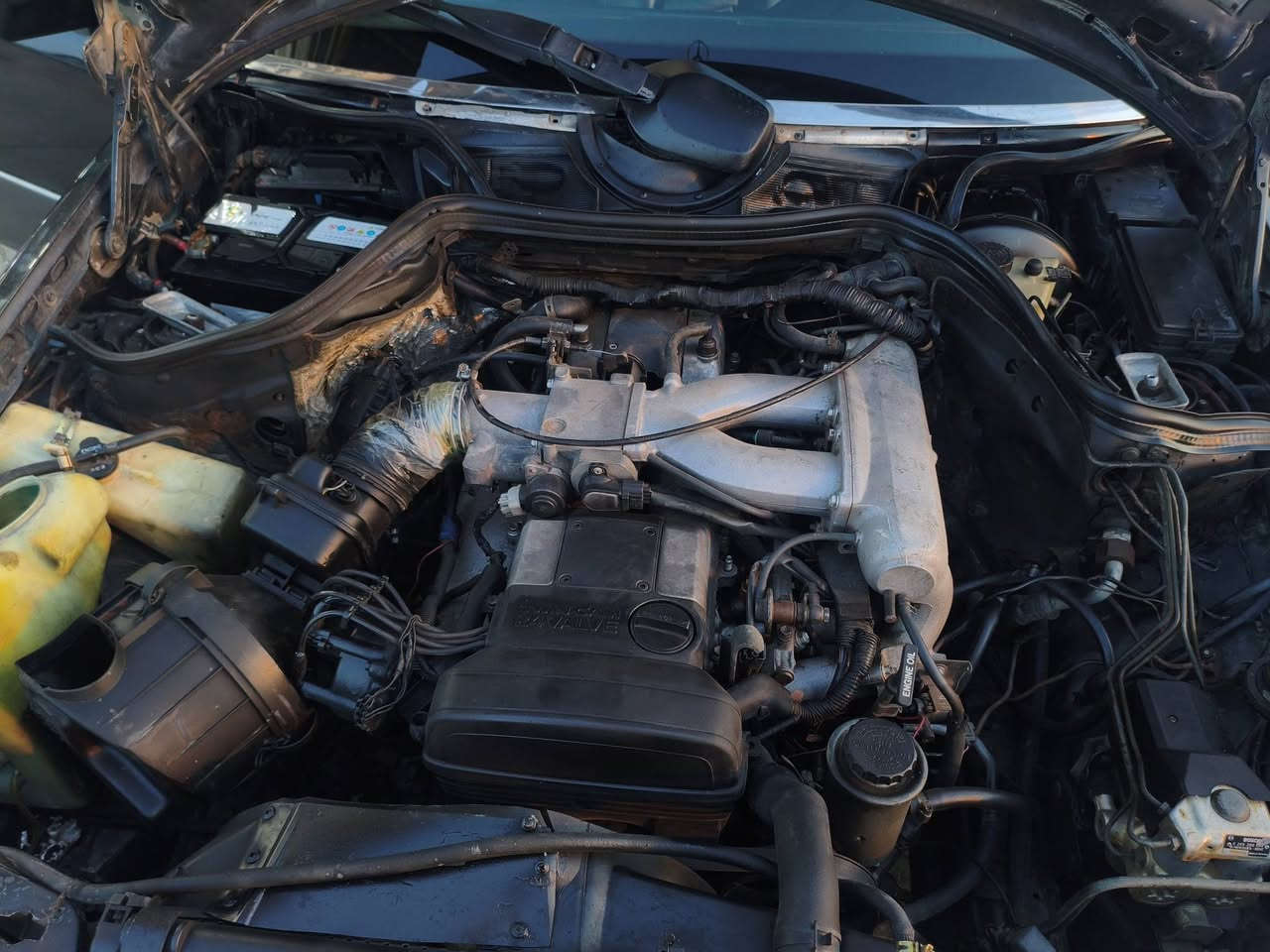 سلام عليكم سياره للبيع مارسدس موديل 1991 حجم 300 كير مكينه بطه سنويه جديد رقم اربيل شرط تحويل وكاله مكان سياره كركوك مصبوغ عام جماليه السعر 63وبي مجال وللأستفسار الرقم***********
