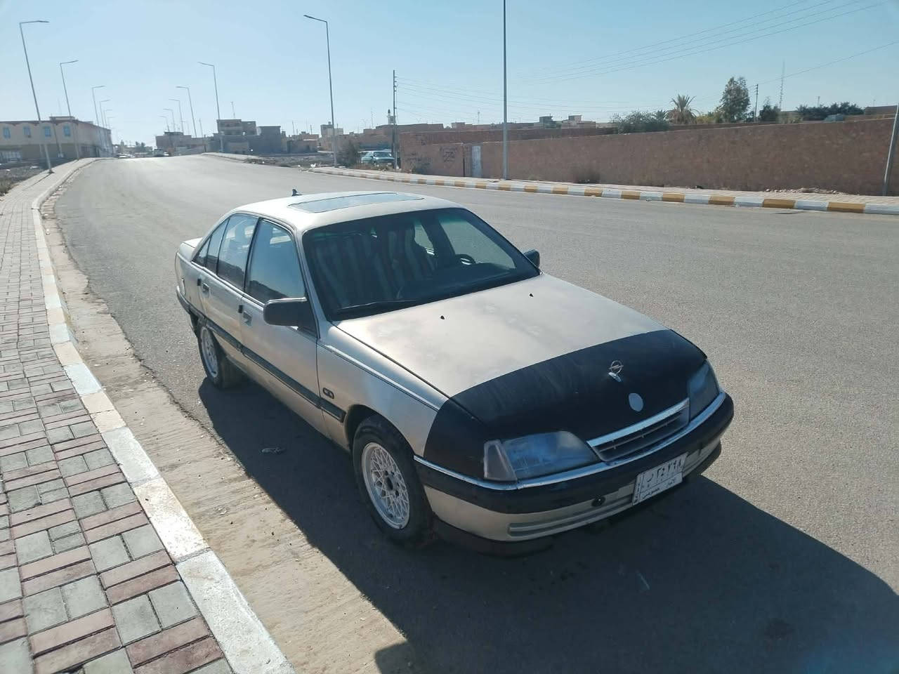 مكلف بالنشر 
اوبل اوميكا كير عادي للبيع موديل ١٩٨٩
السعر ٢٥ ورقة وبيها مجال بسيط
للإستفسار الإتصال على الرقم***********
