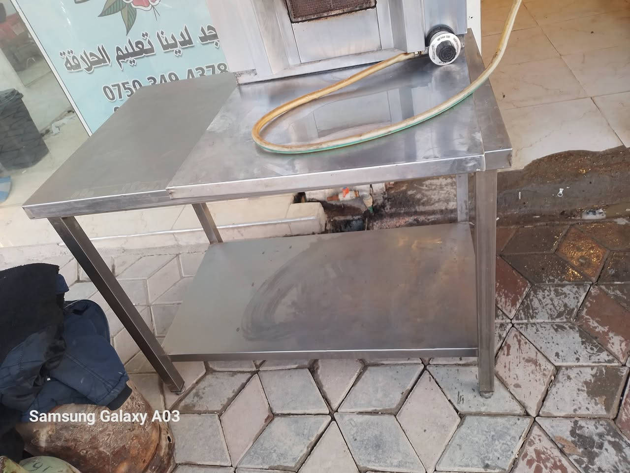 السلام عليكم أغراض المحل للبيع مستعمل بس شهرين ***********
