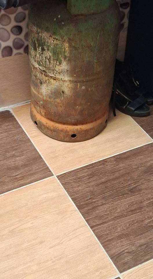 غراض بيت موجود بالسليمانيه السعر تواصل خاص او واتساب ***********
