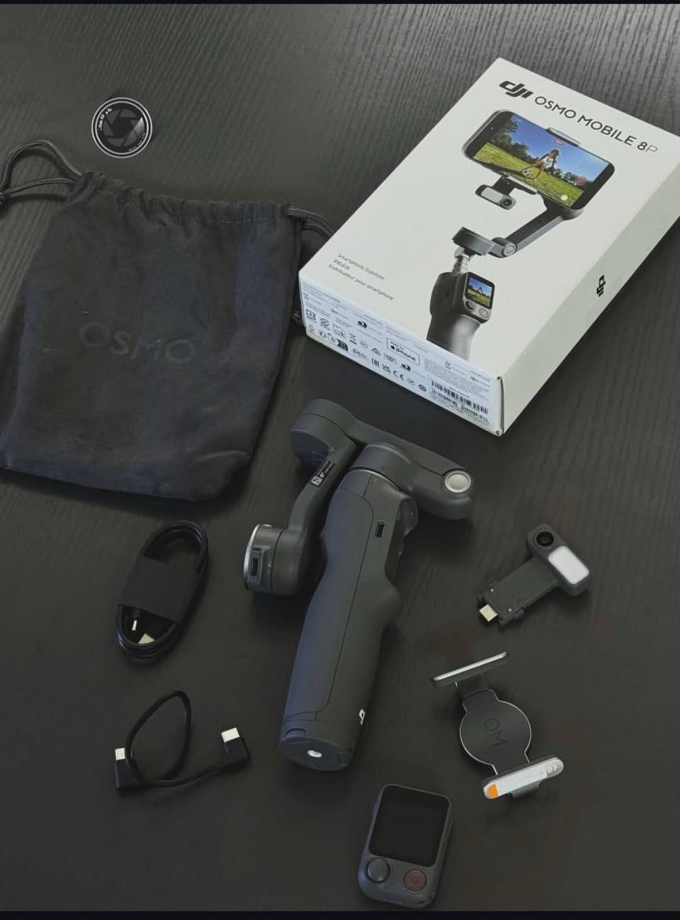 #عالم_الكميرات_𝐂𝐚𝐦𝐞ra_𝐖𝐨𝐫𝐥d📸❤️‍🩹
#DJI_Osmo_Mobile_8P🔥🫰

المواصفة والتفاصيل
نوع التثبيت
3-Axis Gimbal
الوزن
حوالي 386 غرام
البطارية
3350mAh
مدة التشغيل
حتى 10 ساعات
وقت الشحن
حوالي 2.5 ساعة
منفذ الشحن
USB-C
دعم شحن الهاتف
نعم
البلوتوث
Bluetooth 5.3
العصا المدمجة
حتى 215 مم
وزن الهاتف المدعوم
170 – 300 غ
عرض الهاتف
67 – 84 مم
سماكة الهاتف
6.9 – 11 مم
الدوران
360° أفقي غير محدود
الترايبود
مدمج
التطبيق
DJI Mimo
�

أبرز المميزات الجديدة
شاشة تحكم مغناطيسية قابلة للفصل اسمها Osmo FrameTap
تحكم وتصوير عن بُعد حتى حوالي 10–25 متر
تتبع ذكي ActiveTrack 8.0
تتبع الأشخاص والحيوانات والسيارات
إضاءة LED مدمجة
دعم Apple DockKit للآيفون
تصوير بانورامي ودوران 360°
إمكانية استخدام الكاميرا الخلفية للسيلفي مع معاينة مباشرة
�

محتويات العلبة
Osmo Mobile 8P
Magnetic Phone Clamp 5
Osmo FrameTap
كابلات USB-C
حقيبة حمل

#سعر_$🔥📸

#تواصل
#واتس0956489149
https://wa.me/qr/KD7W2F67FKISA1

#قنات_واتس
‏ https://whatsapp.com/channel/0029VbDiJwP5fM5b0gg0Rj40

#تلكرام_Camera_World023
t.me/Camera_World023

#انستا_camera_world023
https://www.instagram.com/camera_world023?igsh=MTJpZGhqOWp3dzV4eQ==

#العنوان_إدلب_شارع_جلاء_مقابل_استديو_المجد📸❤️‍🩹

عالم الكميرات 𝐂𝐚𝐦𝐞𝐫𝐚 𝐖𝐨𝐫𝐥𝐝


**إذا كنت صاحب هذا الإعلان وتريد حذفه لأي سبب، رجاءا أرسل رسالة إلى الدعم الفني**