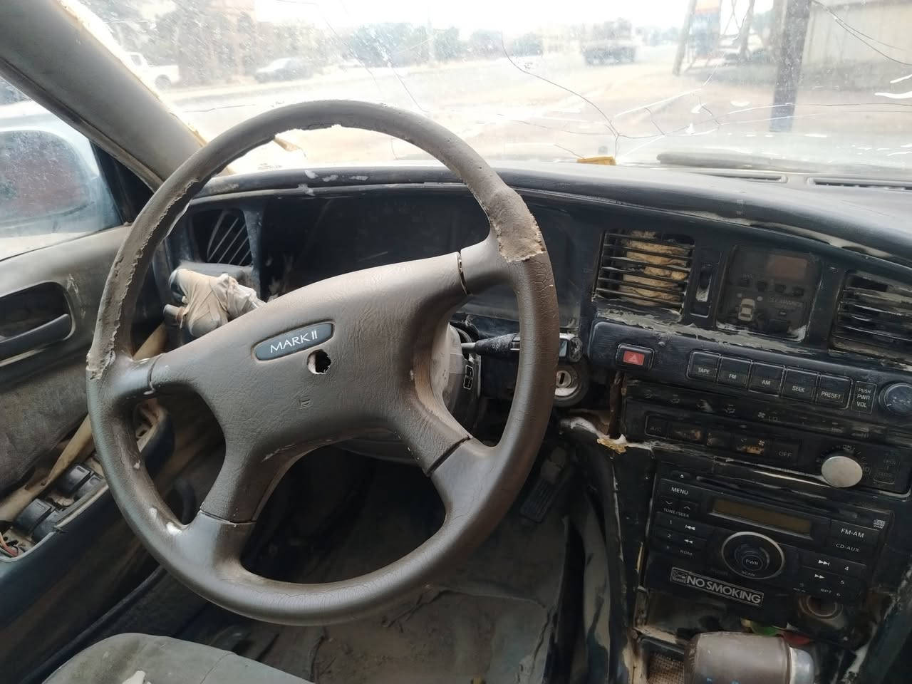 سلام عليكم مارك كصيف للبيع موديل ٩١ رقم واصط ألماني مشروع وطني سنويه منتهي راعيه موجود مكينه ٢٥٠٠ بيه صوت براص كير بل كارتون كهربائيات كله شغال تخم تاير ويلكب جديد حداديه جديده سياره مكفول كص ونقل جثه وضربه قويه سياره حلوه ونظيف سياره حلوه بيه خيسات قليله بل هللات الوره فقط كلش سياره حلو بس يردله تصليح المكينته دوخل حلوات سياره يردله ترتيب مال عيشه والله السعره ١٨ وبيه مجال بيع مستعجل مكاني البصره وهاذ رقمي ***********وانه خادم سياره شغاله
