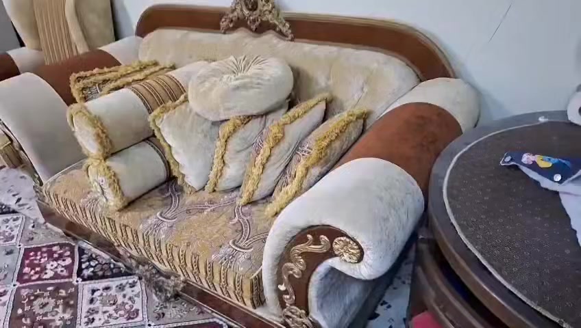 غراض لبيع جدد انضاف استعمال قليل جدأ بيهن مجال لشراي


**إذا كنت صاحب هذا الإعلان وتريد حذفه لأي سبب، رجاءا أرسل رسالة إلى الدعم الفني**