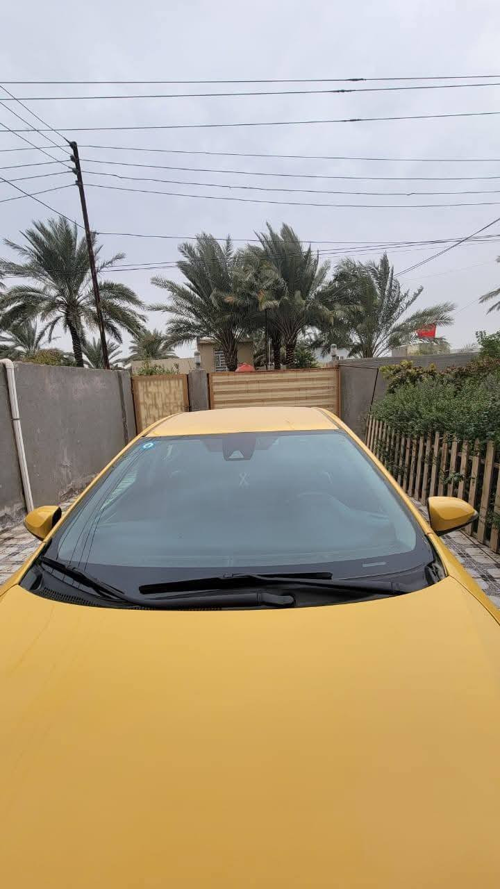 حياكم الله متابعينا الكرام تويوتا كورلا للبيع موديل 2018 SE. ماشيه 244 مايل وقابل لزياده وارد امريكي رقم بغداد دولي سنوية  بأسمي  والهزة  جديدة  لوحات  جديدة   سنويه جدد سيارة  جديدة بمعنى الكلمة  كير ممفتوح مكينه شرط  مكان سياره بابل  سعرة144 ورقة بي  مجال بسيط للشراي  يخابرني بيك خير اوتدلل   ***********
