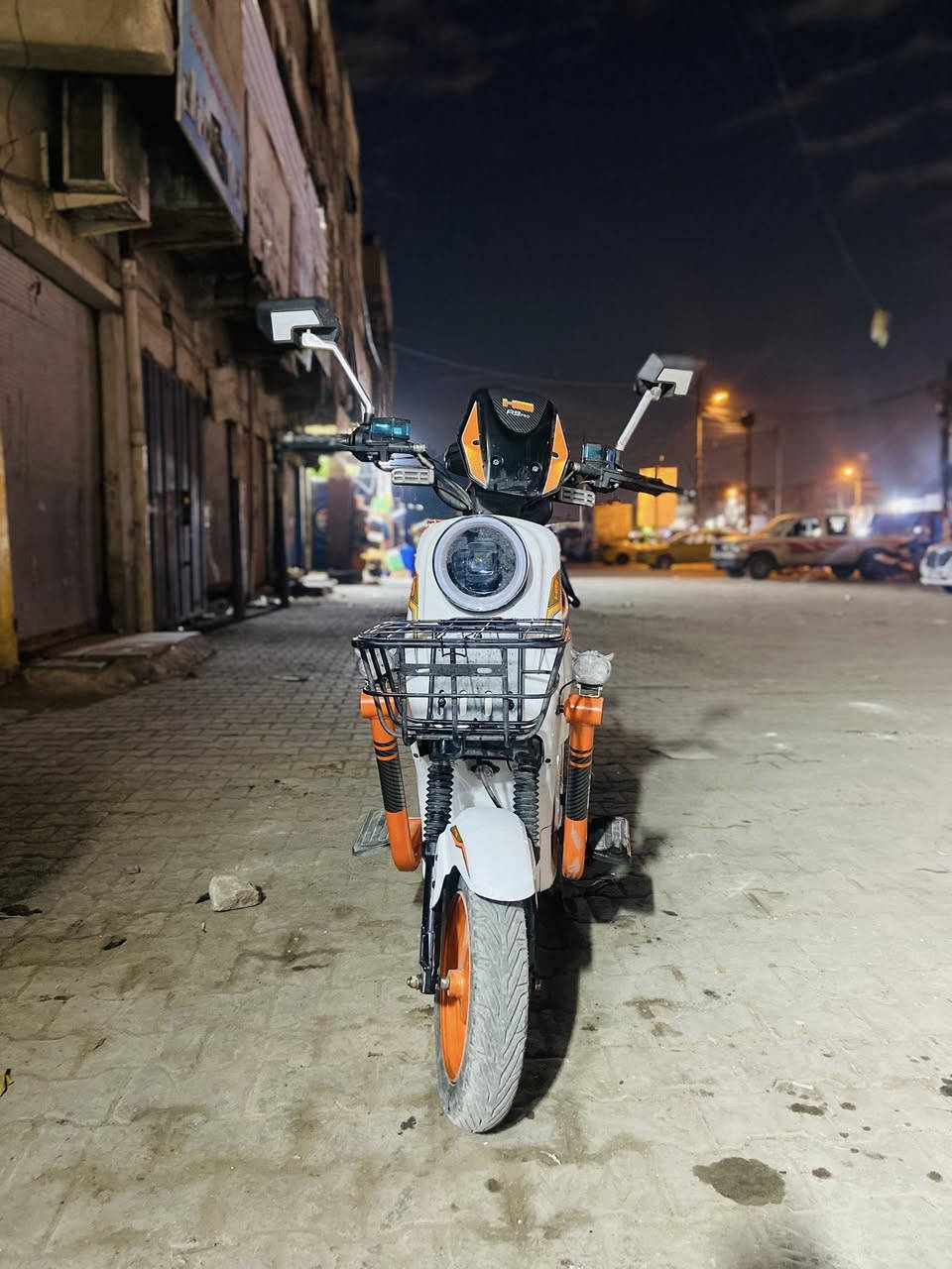 دراجه شحن R9للبيع  موديل نهايه ال2025 شهر 12 يعني الاستخدام شهر واحد وصل الشراء موجود السعر ٥٢٥ المكان بغداد مدينه الصدر للتواصل *********** واتساب فقط
