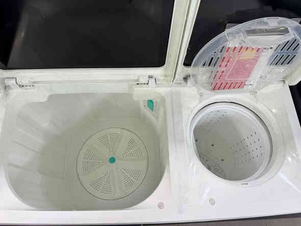 مرحبا متابعينا الكرام
توفرت غسالة رويال رحماني موديل 39500 حوضين

مميزات
-استهلاك أقل للطاقه
-توفير في إستهلاك للماء 
-أداء قوي قادر على إزاله البقع
-سرعة في الأداء: يمكن غسل الملابس وشطفها في نفس الوقت
وبسعر225
     توصيل مجاني داخل الصويره ***********☎️
